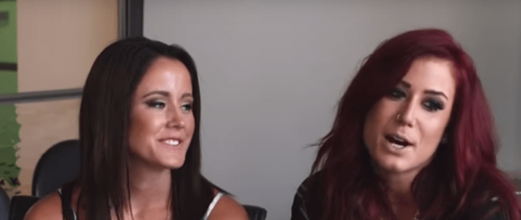 No One Is Safe! Jenelle Disses Chelsea on Twitter
