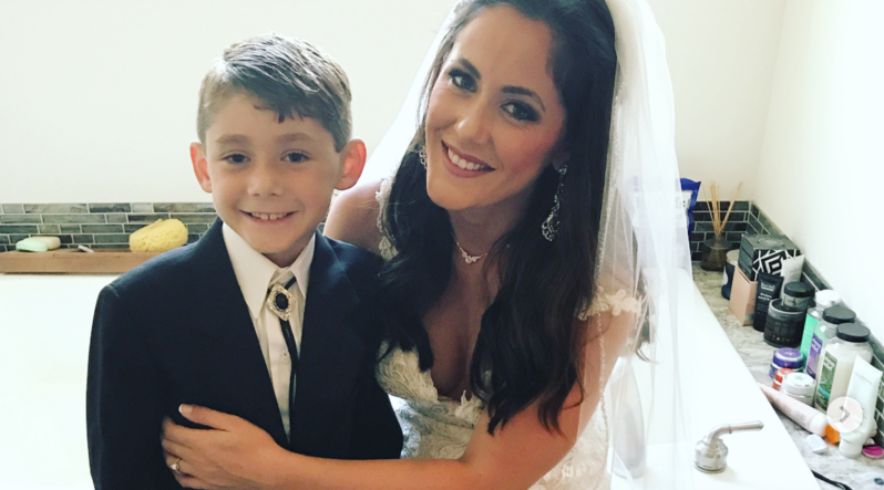 Jenelle Evans Under Fire for Photo of Gun-Toting Jace!