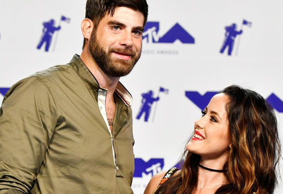 Inside Source Claims David Is Just Using Jenelle for Her Money and Fame!