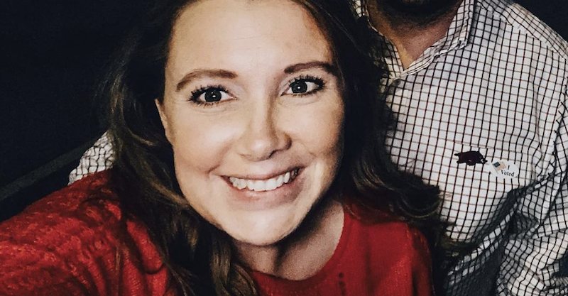 anna duggar selfie header