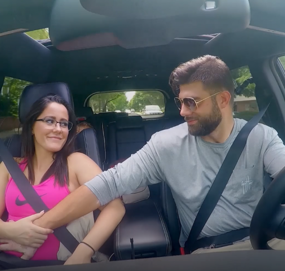 teen mom jenelle evens and boyfriend driving with his hand on her baby belly